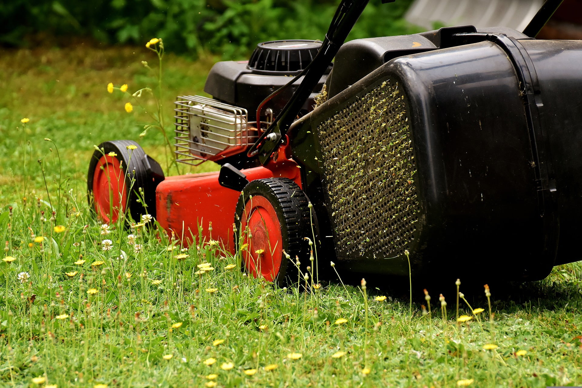 fix a lawn mower that overheats